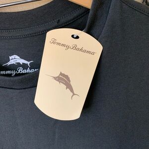 NEW NWT Tommy Bahama Golf pattern t- shirt men’s M